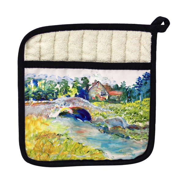 Stone Bridge Pot Holder