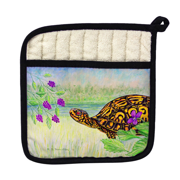 Turtle & Berries Pot Holder